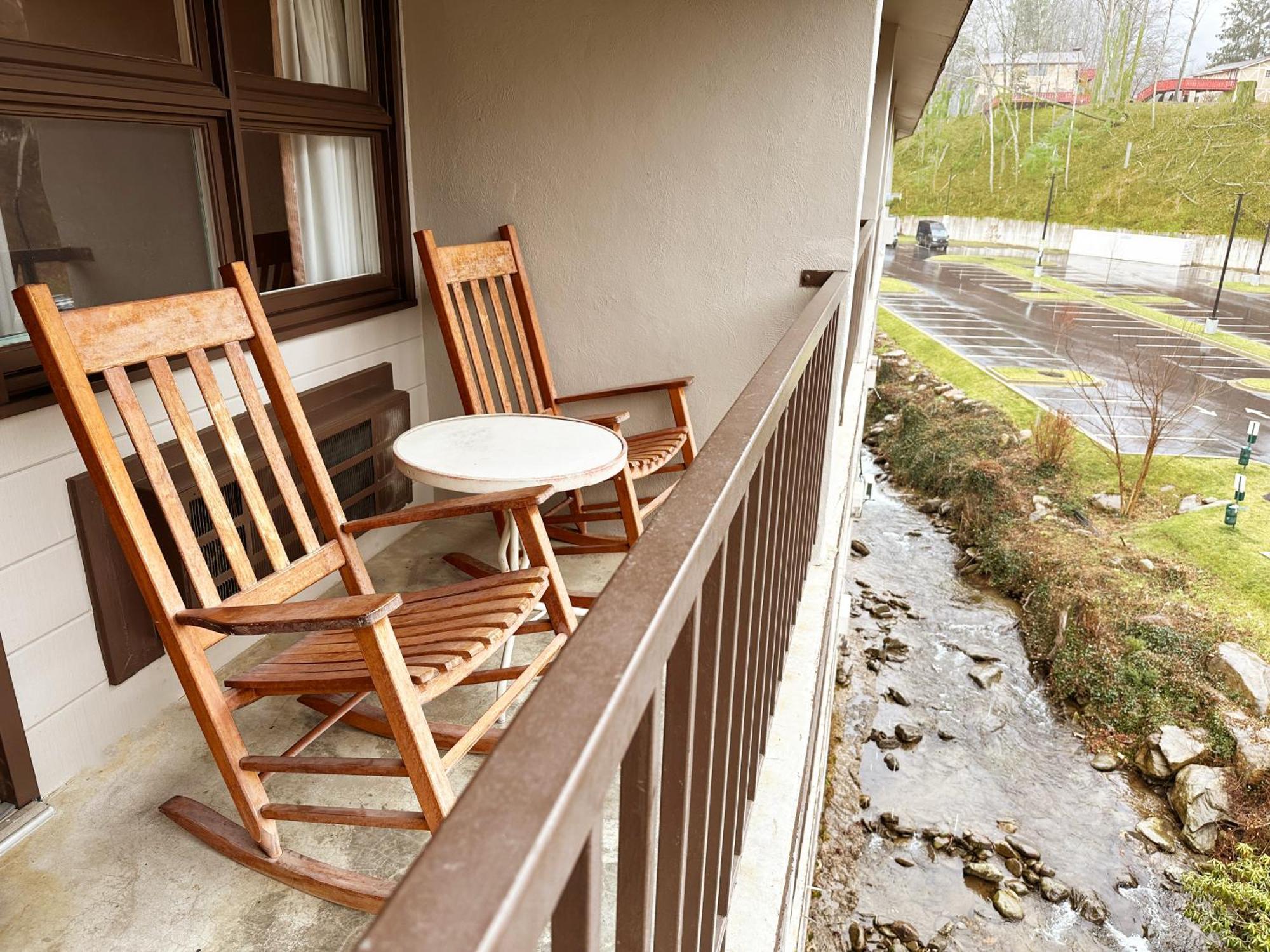 Sidney James Mountain Lodge Gatlinburg Eksteriør billede